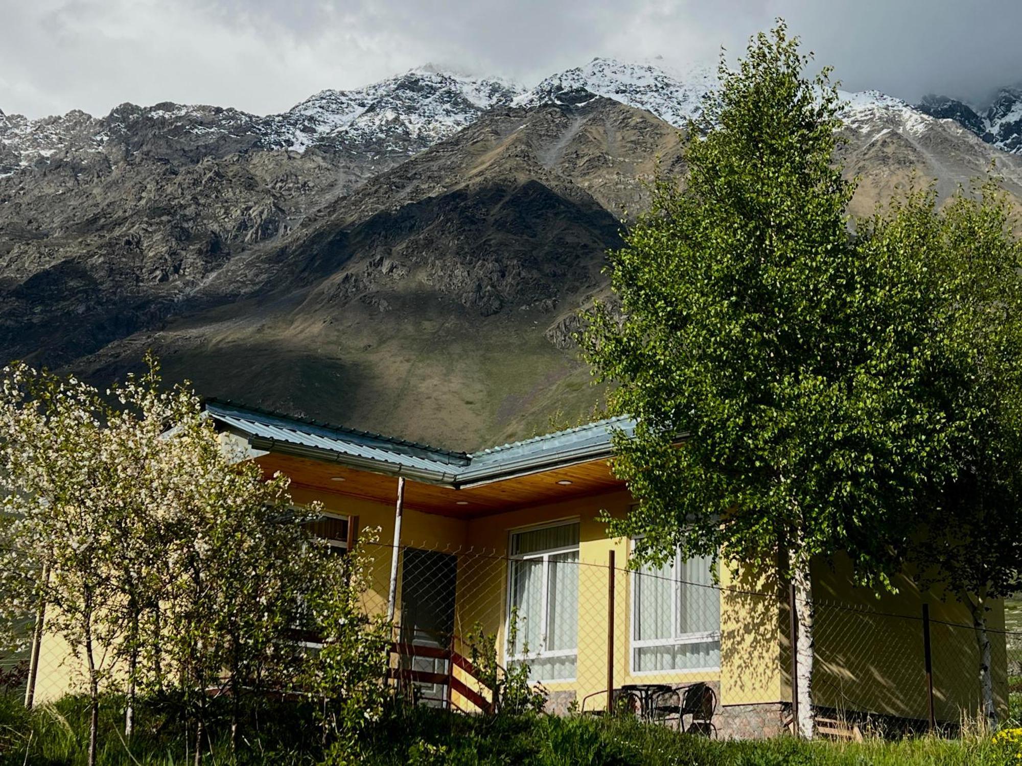 Mountain Kazbegi Apartment Экстерьер фото